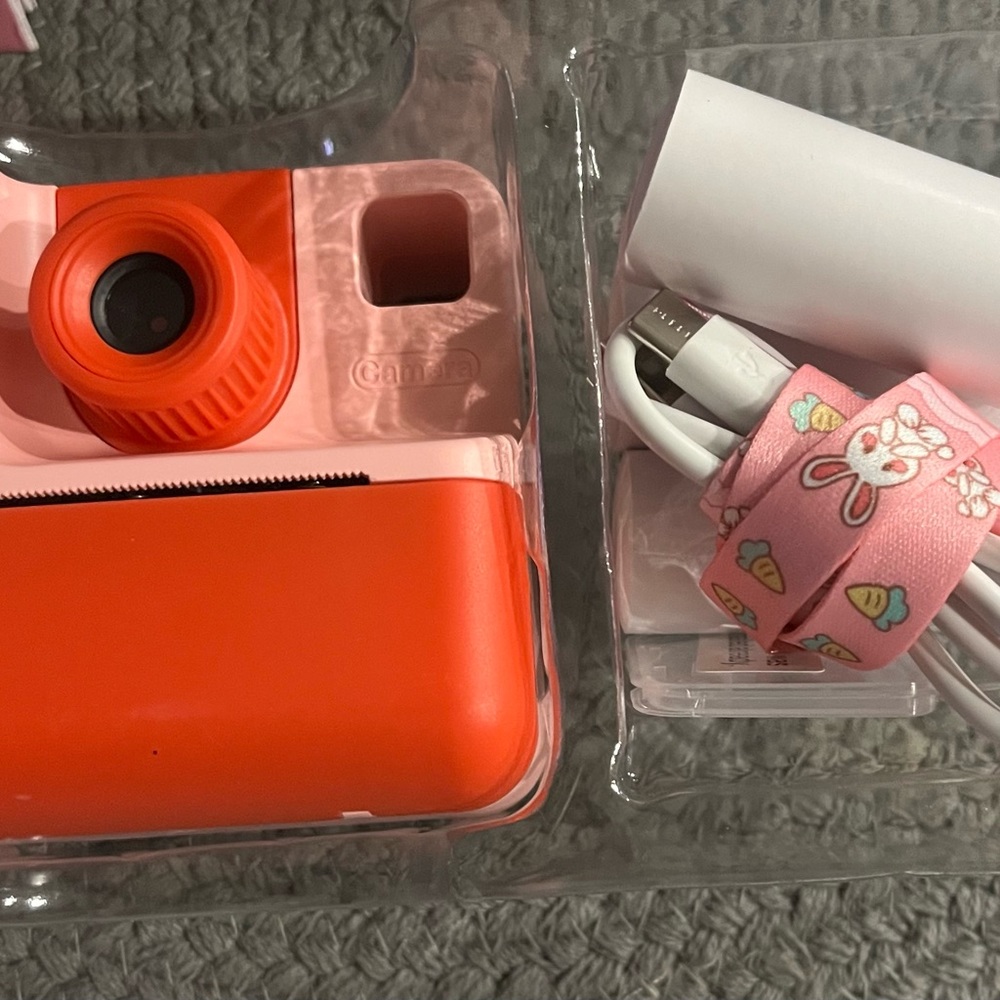 NWT Kids Print Camera (Pink) - Picture 2 of 4